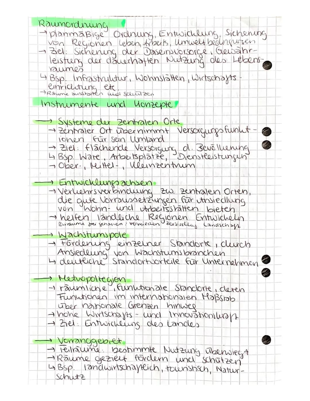 Daseinsgrund fun wtionen
→Katalog von Tätigkeiten zur Befriedigung
grundlegender menschlichen Bedürfnisse
→Beispiele
→Wohnen
→ Arbeiten
→Ver