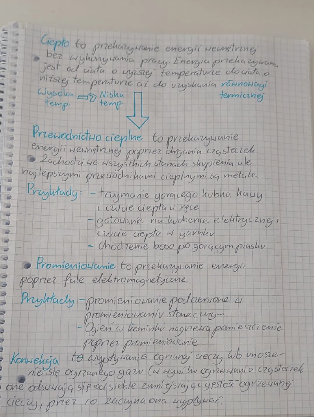 # termodynamika

• temperatura i jej jednostki

temperatura jestmiara średniej energii kinetycznej
cząsteczek

W termometrach cieczowych
wyk