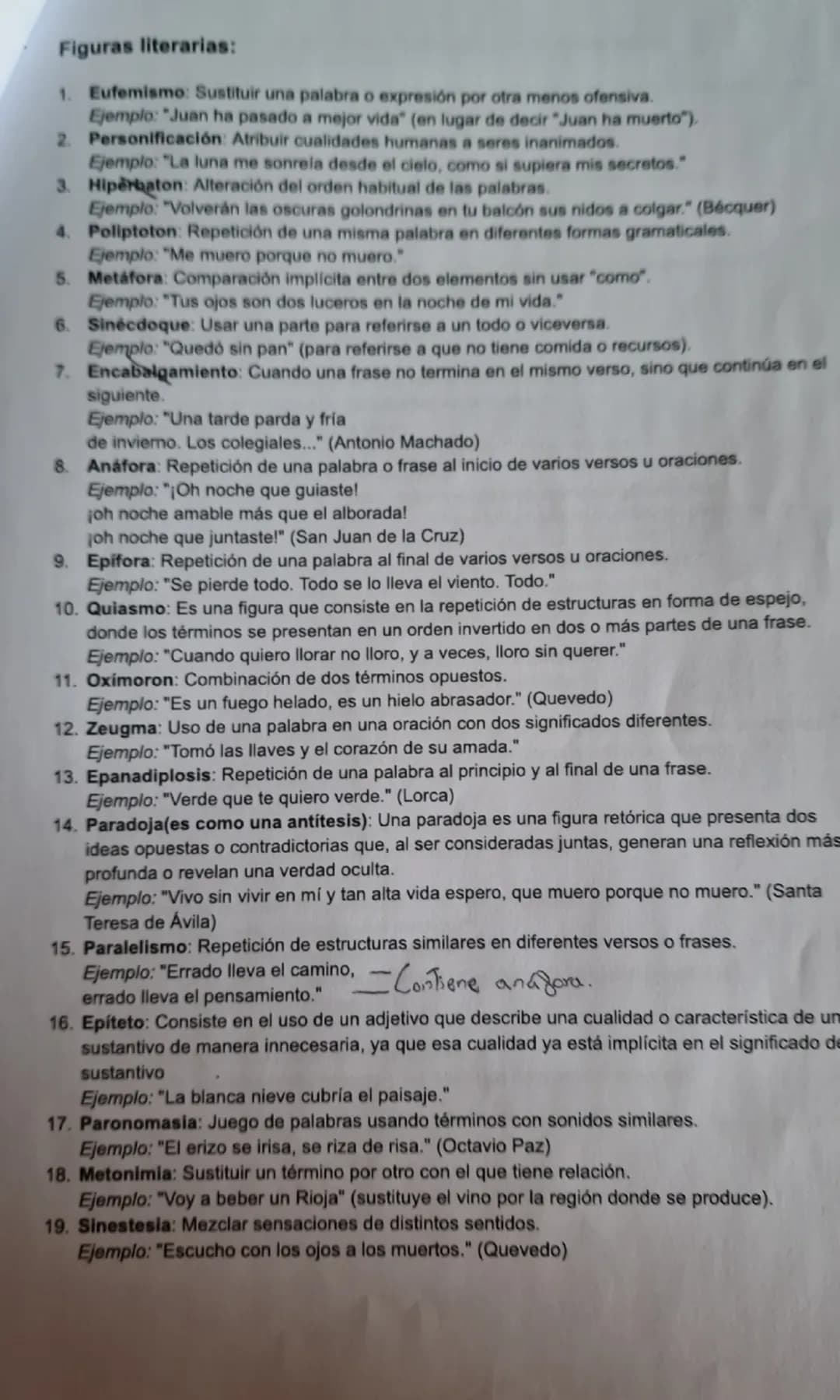 # Figuras literarias:

1.  Eufemismo: Sustituir una palabra o expresión por otra menos ofensiva.
Ejemplo: "Juan ha pasado a mejor vida" (en 
