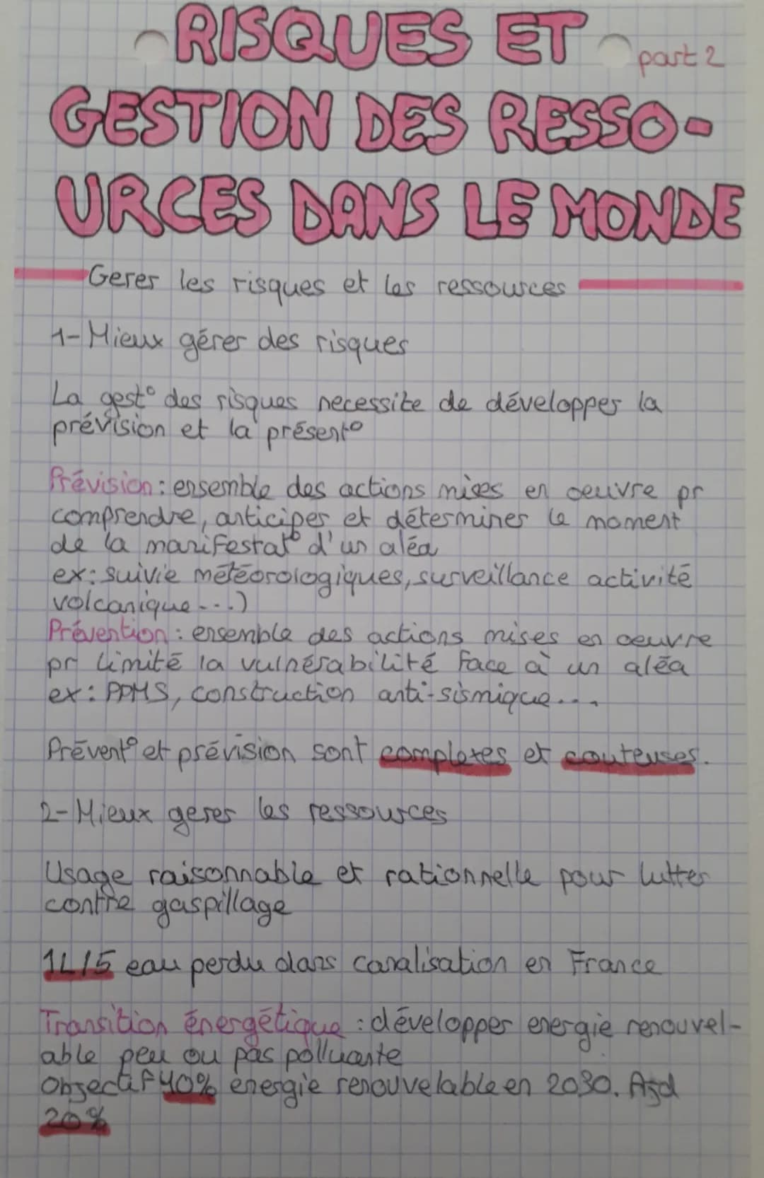 # RISQUES ET post 1
GESTION DES RESSOU-
RCES DANS LE MONDE

Ressources naturelles: elements de La nature exploités
pow lew activités

Contra