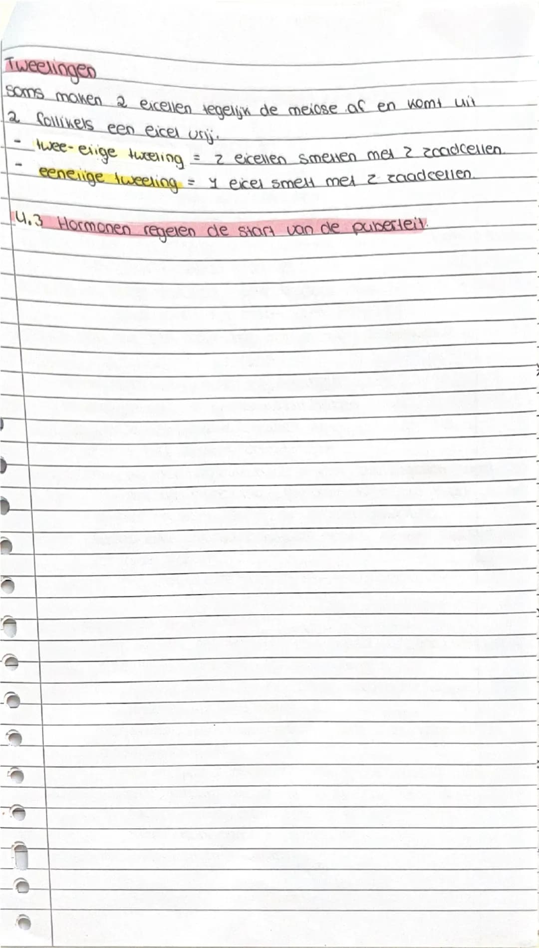 Biologie
4.1 van eicel tot baby
bevruchting
1 eens per maand komt er uit beide eierstokken een eicel urij
de eisprong of ovulatie.
2 De eice