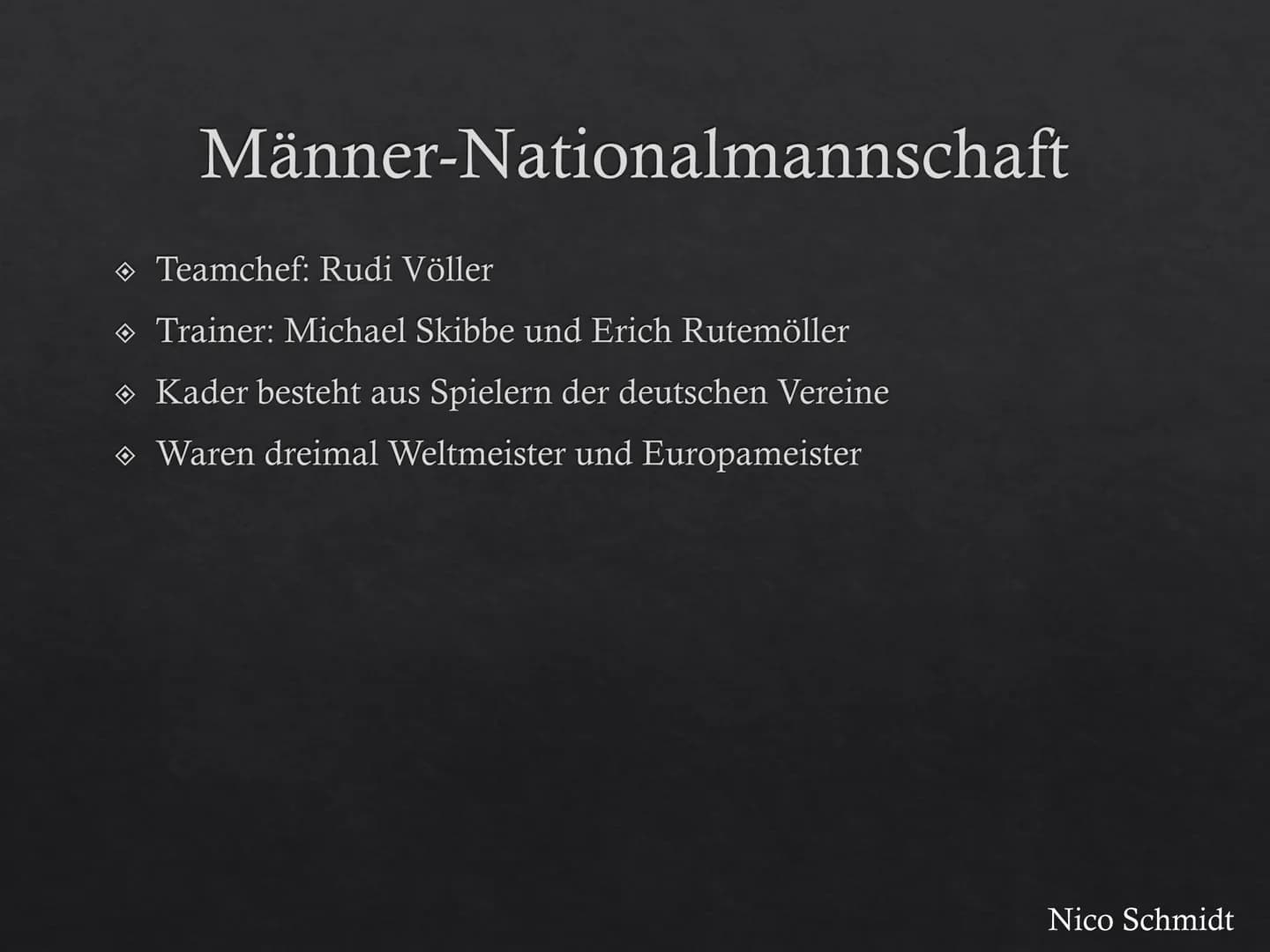 Fußball in Deutschland

Nico Schmidt # Deutscher Fußball-Bund

DEUTSCHER FUSSBALL-BUND

Nico Schmidt # Geschichte

◇ Am 28. Januar 1900 gegr