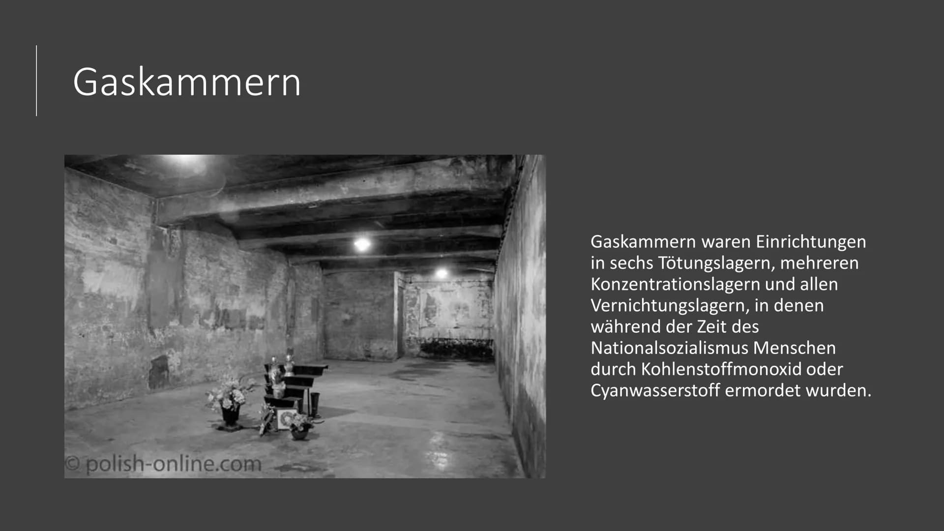 # Holocaust

Von Sarah Rickermann und Gretha Gebken - Was ist Holocaust?
- Ablauf des Holocaustes
- Opfergruppen
Gliederung - Gaskammern
- R