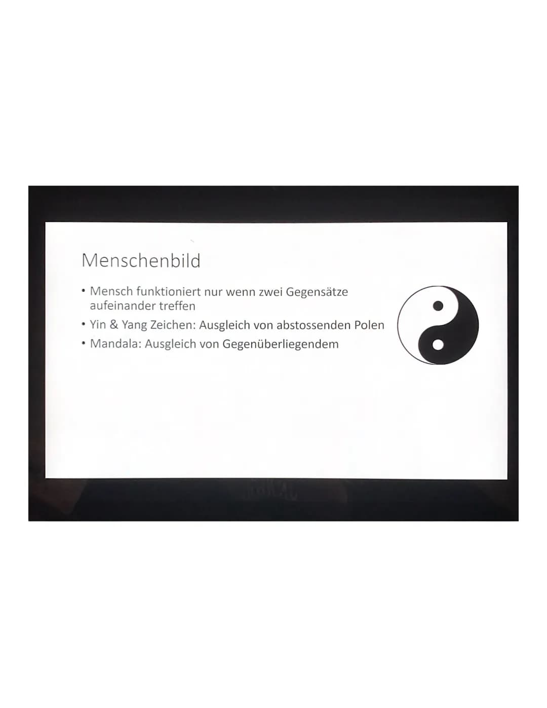 # Carl Gustav Jung

Janina Koch & Natalie Scheidegger # Inhalt

- Biografie
- Menschenbild
- Persönlichkeitsmodell/ Theorie
- Zitate
- Bezug