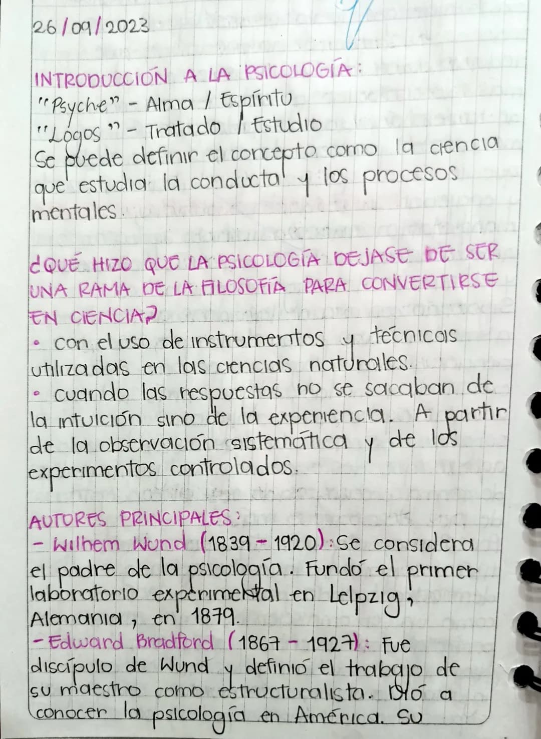 26/09/2023

INTRODUCCIÓN A LA PSICOLOGÍA:
"Psyche" - Alma / Espíritu
"Logos" - Tratado / Estudio

Se puede definir el concepto como la cienc