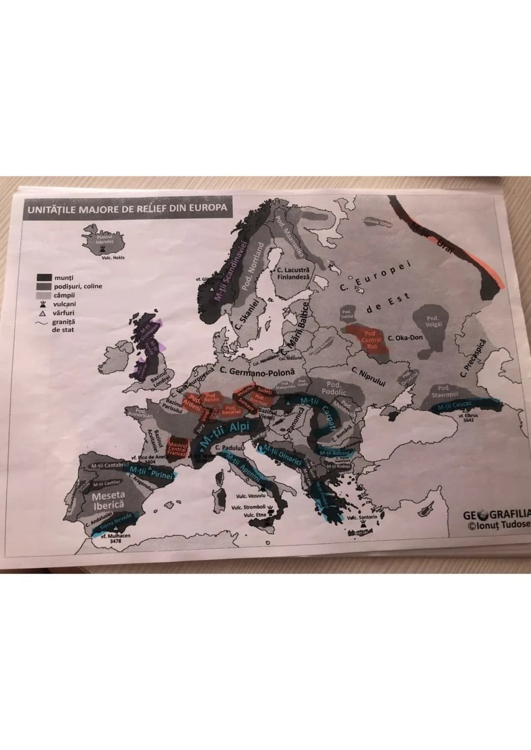 LIMITE
N-OCEANUL
ARCTIC
Copul Nord
V-OCEANUL
ATLANTIC
UNCARIA
UCRAINA
GERBIETY PULGARIA
NEAGRA
Capel
Roca
Capul Tarif
capitale
S-M