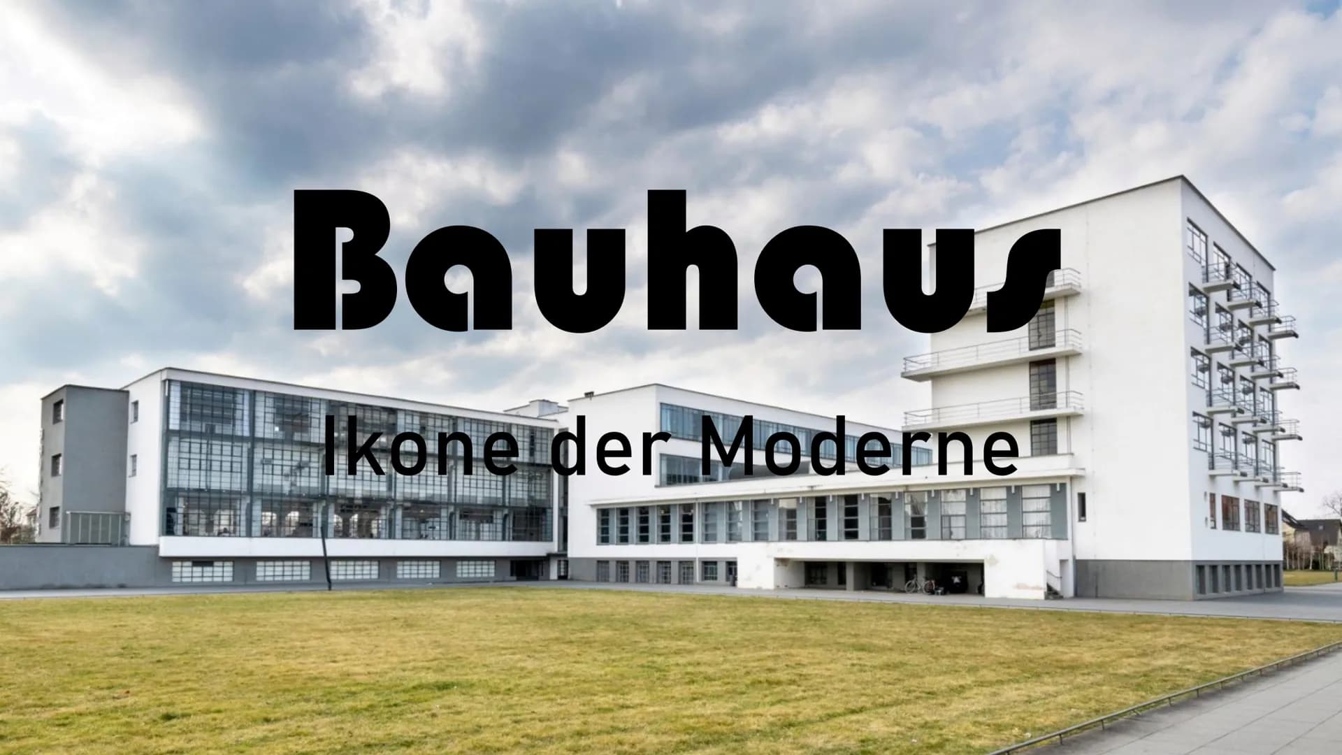 # Bauhaus
Ikone der Moderne # Gliederung
1. Geschichte und Phasen des Bauhauses
2. Merkmale des Bauhauses
3. Merkmale der Architektur
4. Mer