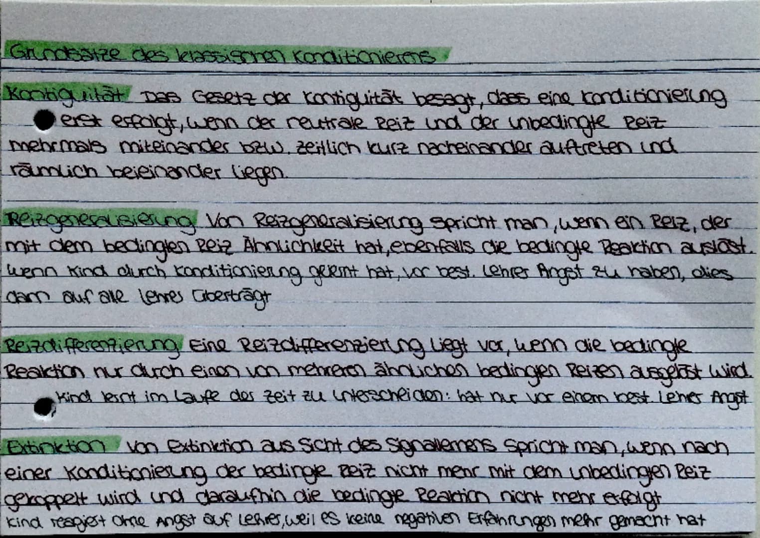 # Behaviorismus am Bsp. Konditionierungstheorien
Grundlegende Annahme des Behaviorismus ist, dass alles Verhalten erlernt
ist und wieder ve