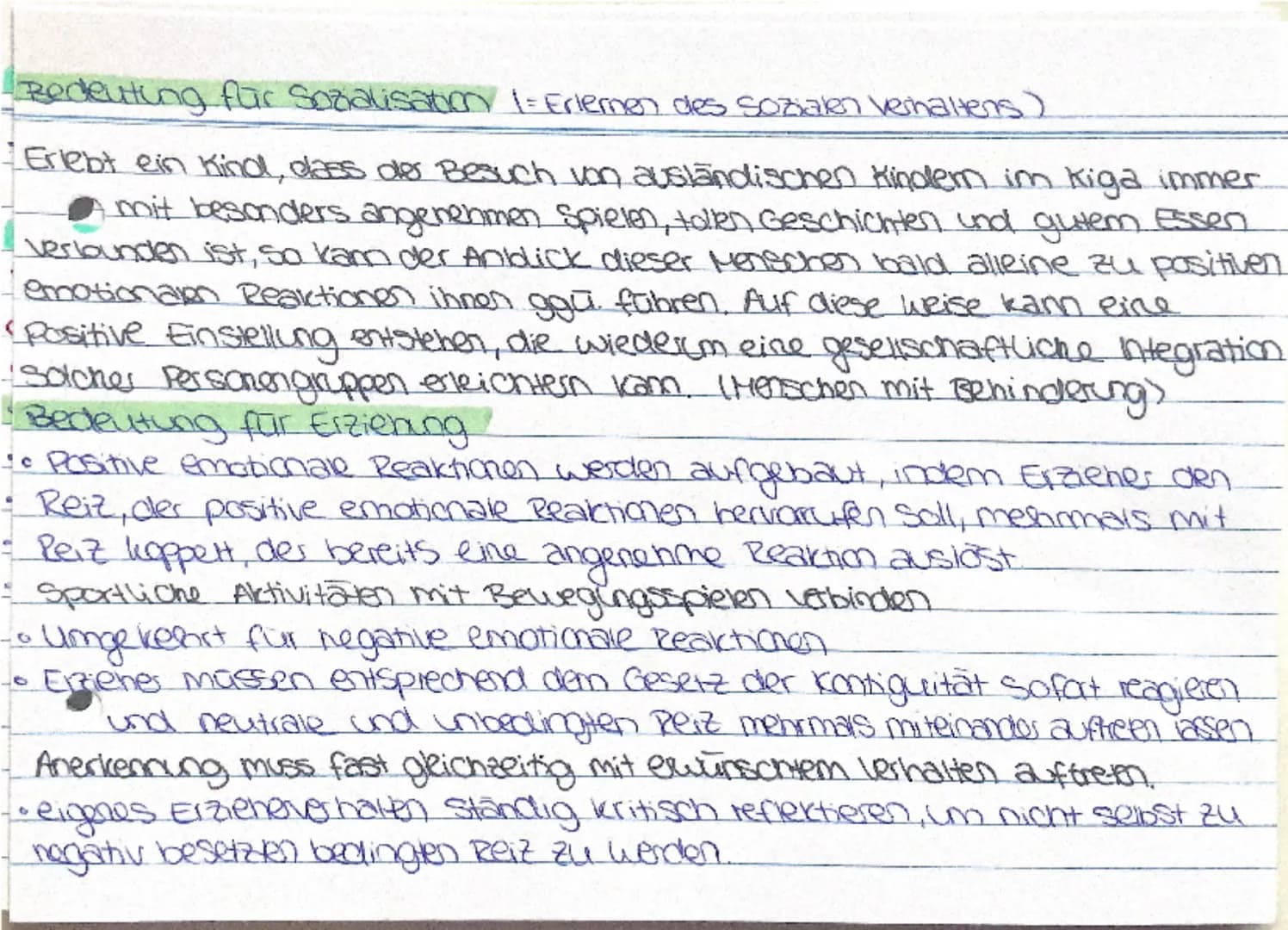 # Behaviorismus am Bsp. Konditionierungstheorien
Grundlegende Annahme des Behaviorismus ist, dass alles Verhalten erlernt
ist und wieder ve