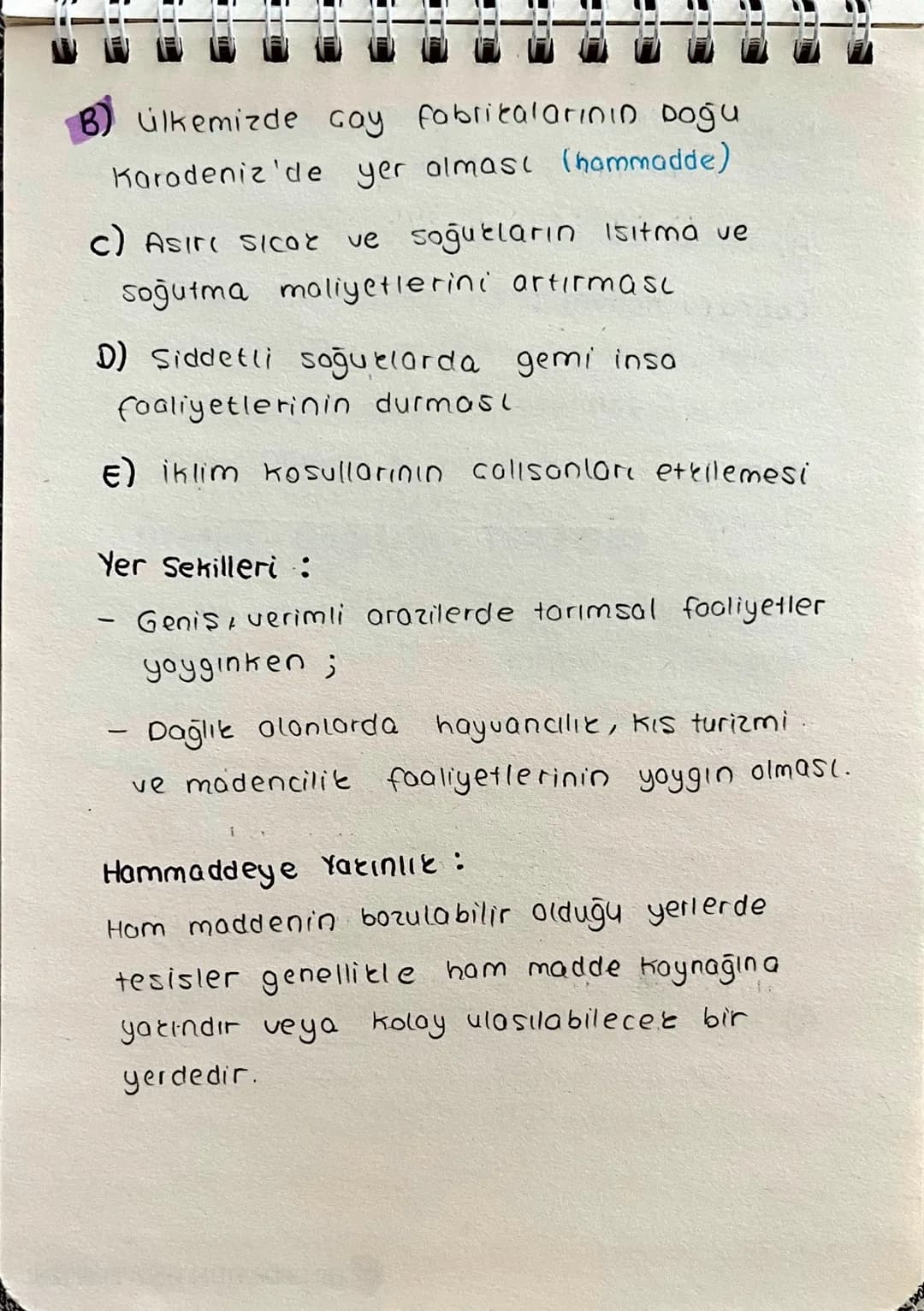 # Üretim - Dağıtım - Tüketim
Üretim, tüketim ve dağıtım faaliyetleri
ekonominin temeleni olusturur.
Üretim: Tarımsal, sanayi, teknolojik
f