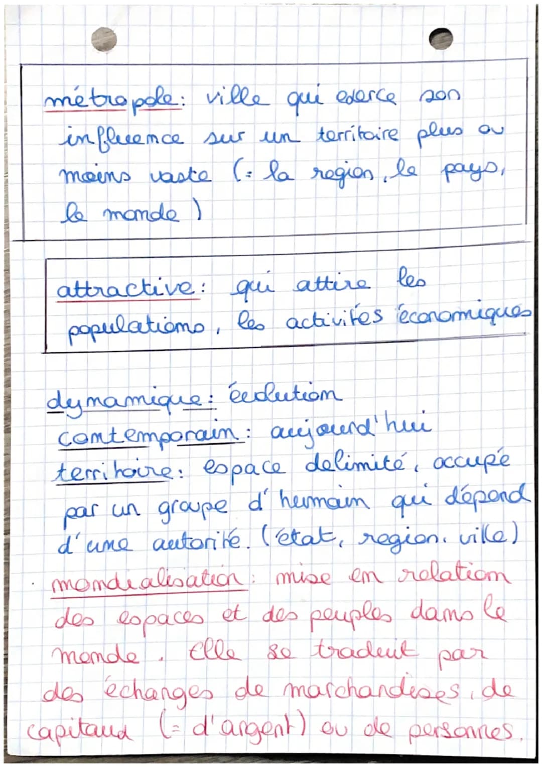 métropole: ville qui exerce son
influence sur un territoire plus au
moins vaste (: la region, le pays,
le monde )
attractive: qui attire le