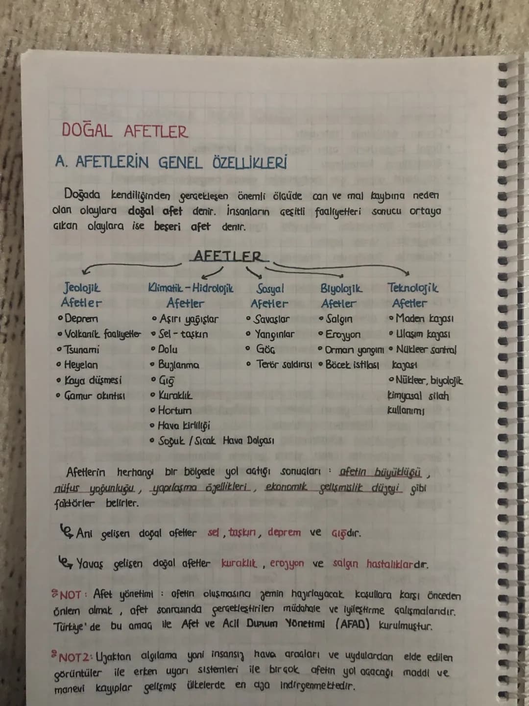 # DOĞAL AFETLER
A. AFETLERİN GENEL ÖZELLİKLERİ
Doğada kendiliğinden gerçekleşen önemli ölçüde can ve mal kaybına neden
olan olaylara doğal