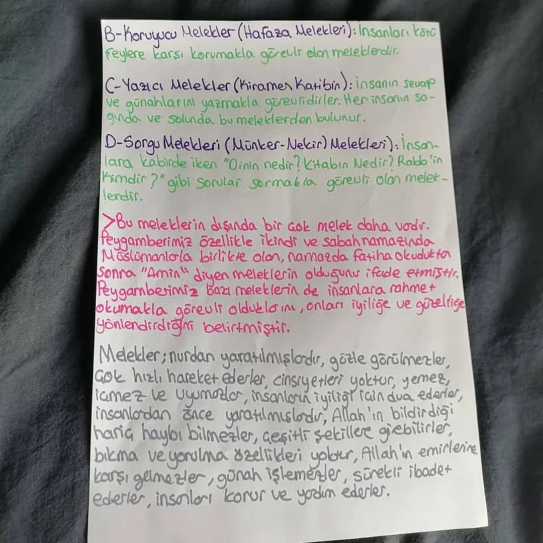 # Melek ve Ahiret inancı
1. Görülen ve Görülemeyen Varlıklar
Alem Nedir?
Bizler yaşamış olduğumuz Geureye ve Dünya'ya
baktığımızda her şeyin